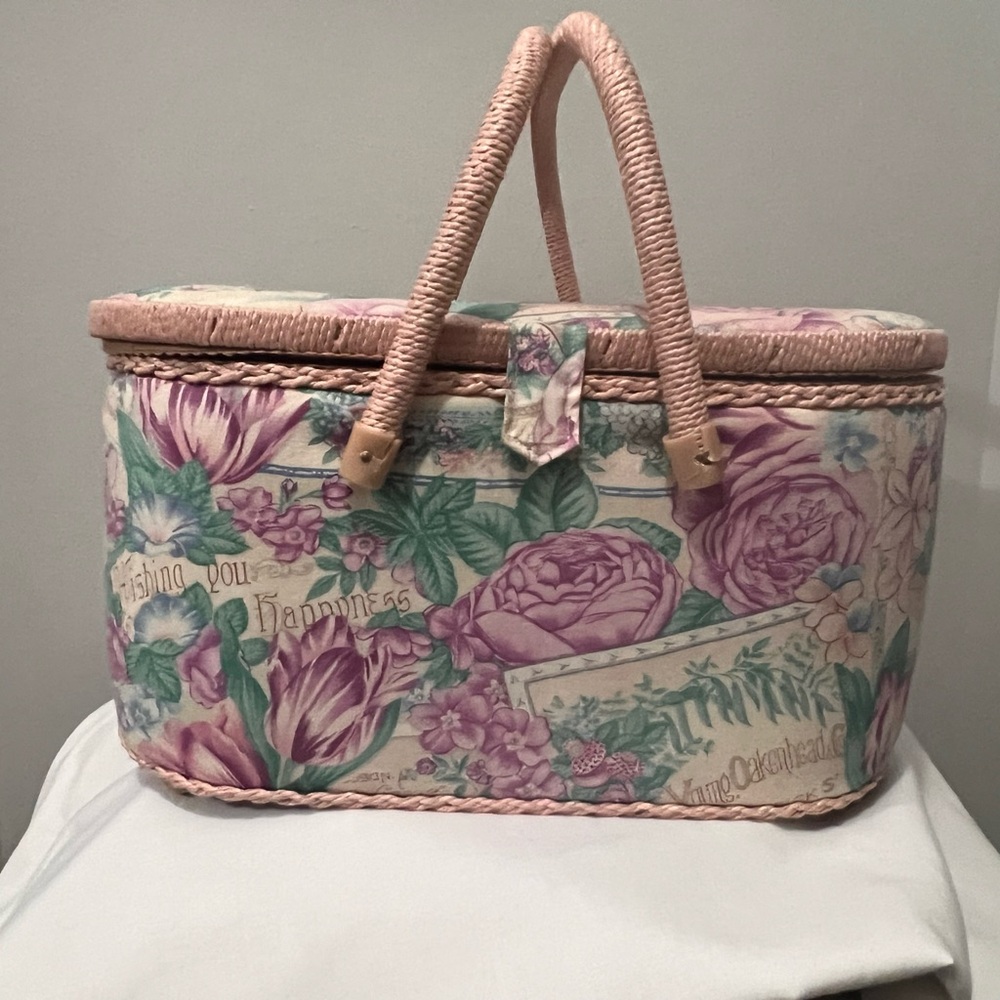 SEWING BASKET- VINTAGE- LARGE FLORAL WITH REMOVABLE TRAY/ FOOTED BOTTOM